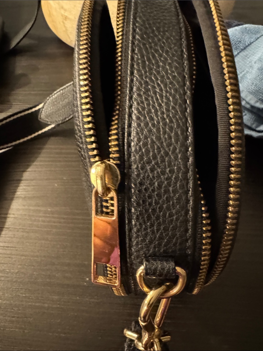 Marc Jacobs Black Pebbled Leather Round Crossbody with Gold Hardware - Picture 8 of 8